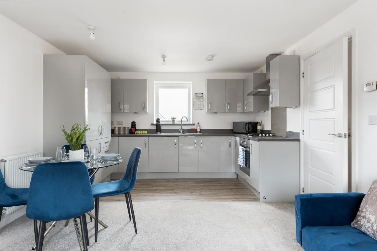Two Bedroom Apartment - Milton Keynes By Aryas Properties Broughton  ภายนอก รูปภาพ