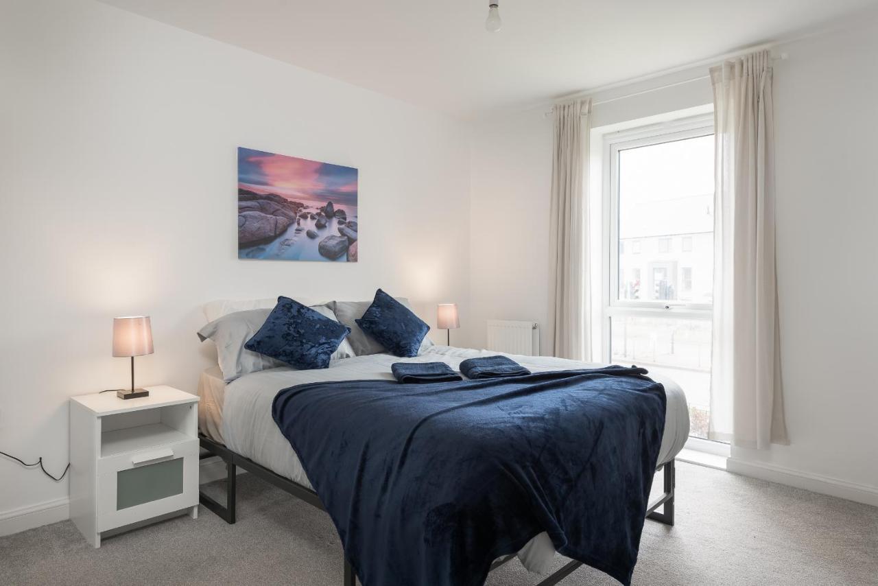 Two Bedroom Apartment - Milton Keynes By Aryas Properties Broughton  ภายนอก รูปภาพ